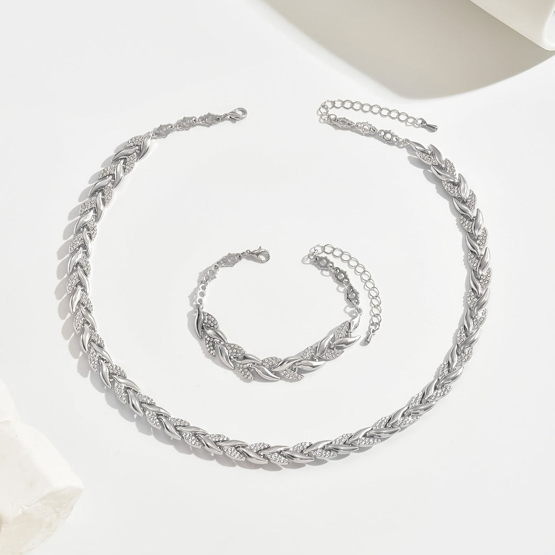 Elegant Rhinestone and Glass Fishtail Jewelry Set