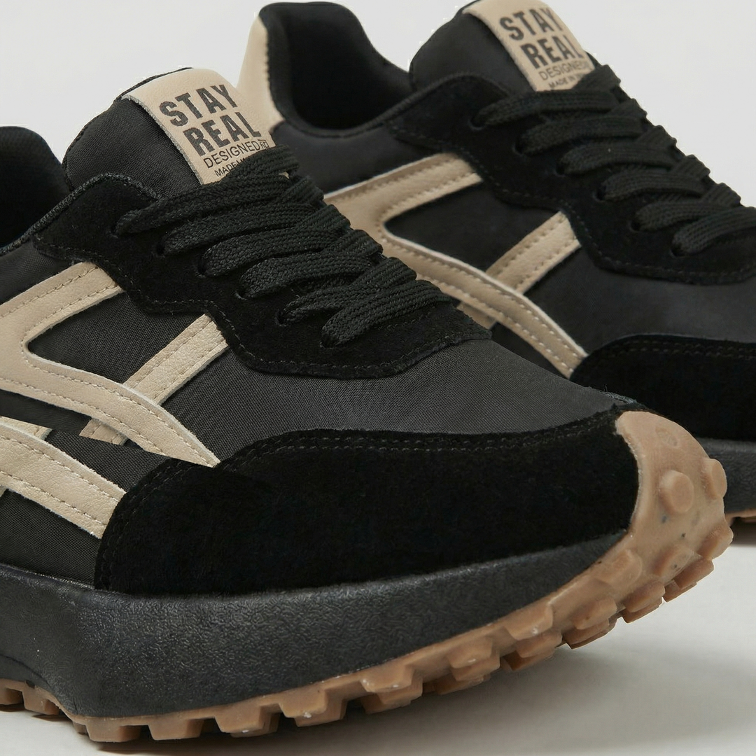 Oregon Atlas Walk Sneakers